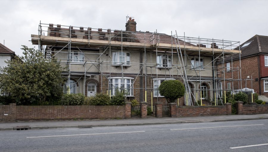 Roofing scaffold on an Essex semi